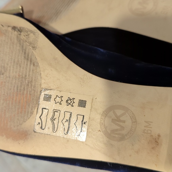 MICHAEL Michael Kors 'Delphine' Ballet Flat - Picture 6 of 8